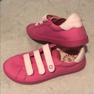 UGG pink sneakers size 2 (girl)